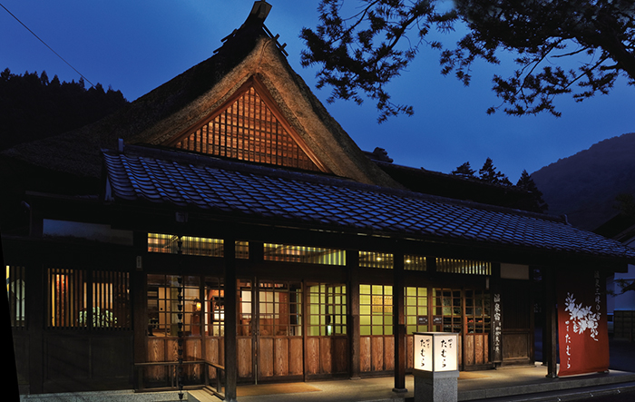 温泉三昧の宿　四万たむら